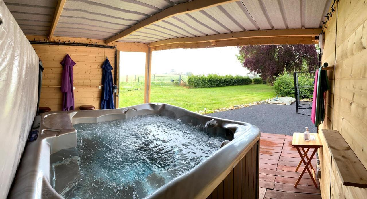 Le Chateau De Frankie Spas-Saunas Grand-Reng Екстериор снимка